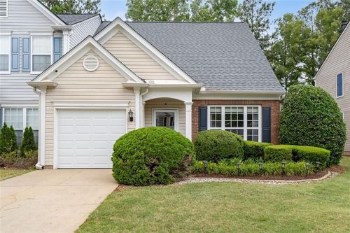 5368 Medlock Corners Dr, Peachtree Corners, GA, 30092-2937 | Card Image