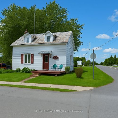 37 Main St, Newington, ON, K0C1Y0 | Card Image
