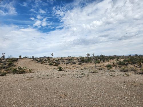 28351 Mullane Dr, Meadview, AZ, 86444 | Card Image
