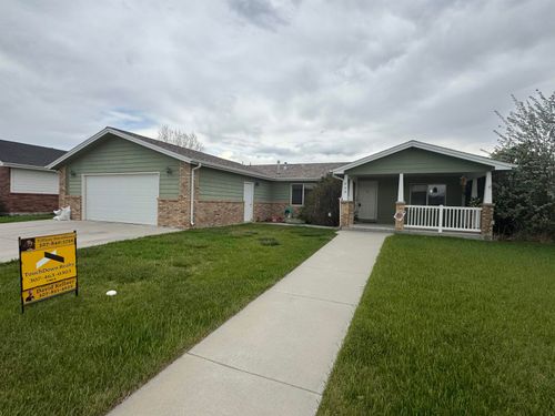809 Butte Dr, Riverton, WY, 82501-3940 | Card Image
