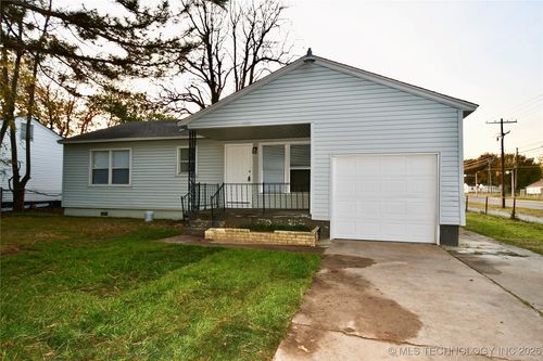 4554 N Iroquois Ave, Tulsa, OK, 74106-1306 | Card Image