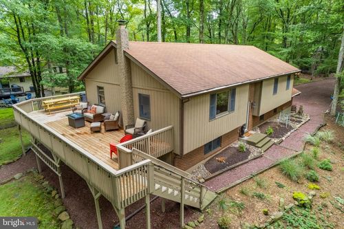 49 Forest Dr, Lake Harmony, PA, 18624-7005 | Card Image