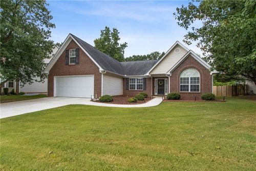 4060 Crescent Walk Ln, Suwanee, GA, 30024-6512 | Card Image
