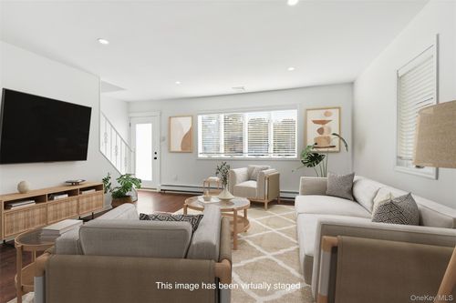 93 Birchwood Dr, Huntingtn Sta, NY, 11746-3926 | Card Image