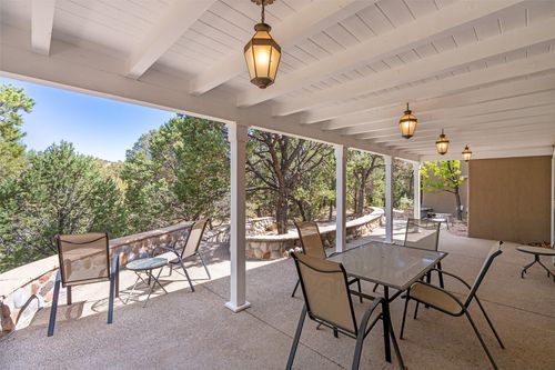 1006 Calle Catalina, Santa Fe, NM, 87501-1082 | Card Image