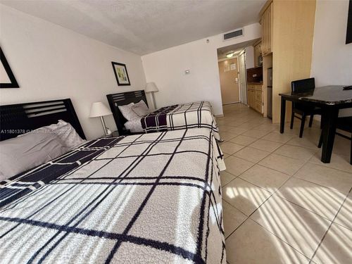 241-19201 Collins Ave, Sunny Isles Beach, FL, 33160-2202 | Card Image