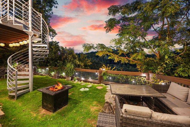 rare backyard with greenbelt and cliff view on steep lot allows complete privacy! | Image 8