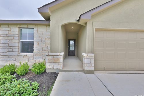 116 Scarlet Macaw, San Antonio, TX, 78253-2141 | Card Image