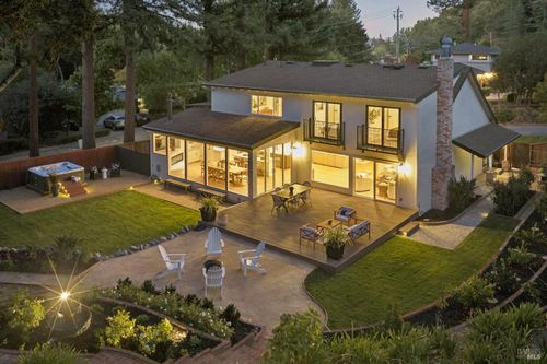 10 Pebble Beach Drive, Novato, CA, 94949 | Card Image