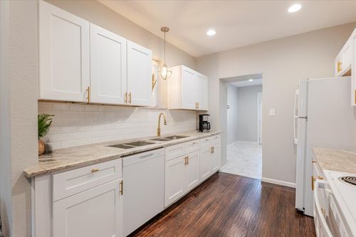 1302 Nw 3rd Ave, Mineral Wells, TX, 76067-3718 | Card Image