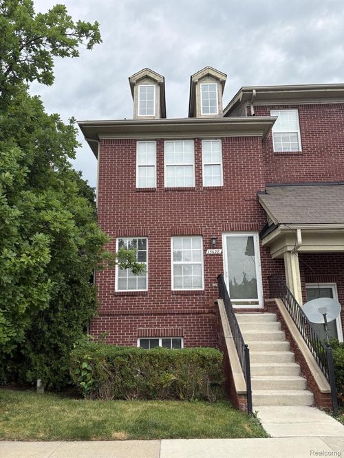 15628 Stone Crossing Dr, Southfield, MI, 48075-3682 | Card Image