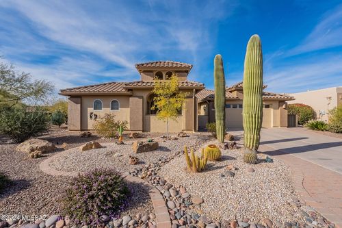 2435 E Mayview Dr, Green Valley, AZ, 85614-5571 | Card Image