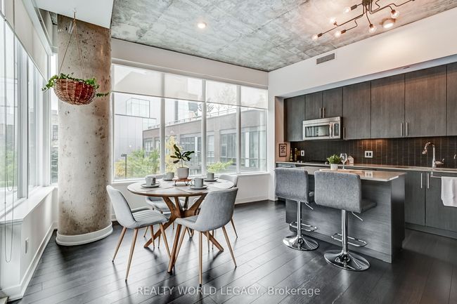 209 - 85 Duke St W, Condo with 1 bedrooms, 1 bathrooms and null parking in Kitchener ON | Image 4