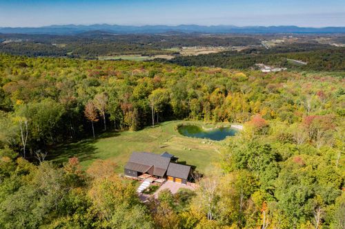 832 Lincoln Hill Rd, Hinesburg, VT, 05461-6615 | Card Image