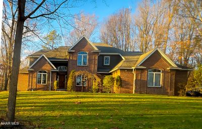 120 Stratford Court, House other with 4 bedrooms, 3 bathrooms and null parking in Hollidaysburg PA | Image 1