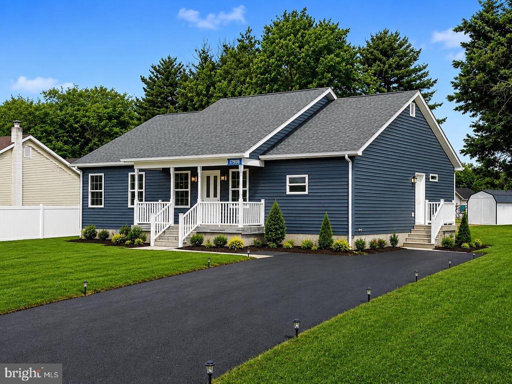 Residential in OCEAN VIEW