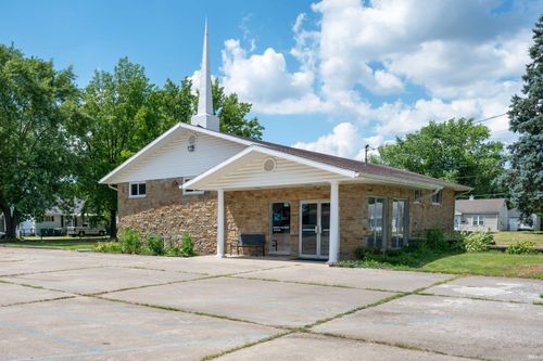 1819 E 26th St, Muncie, IN, 47302-5870 | Card Image