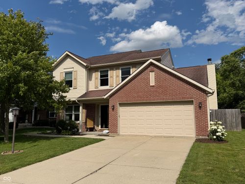 13977 Wakefield Pl, Fishers, IN, 46038-4516 | Card Image