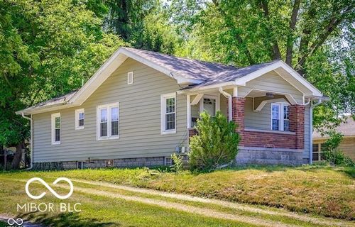 1218 N Ewing St, Seymour, IN, 47274-1105 | Card Image