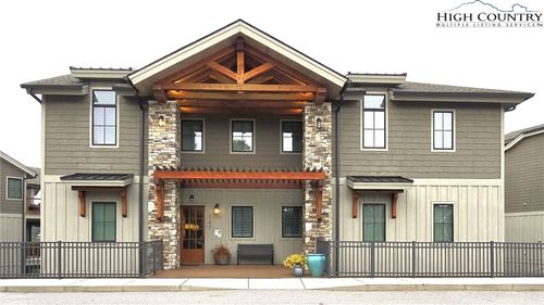302-167 Cone Vista Cir, Blowing Rock, NC, 28605-8714 | Card Image