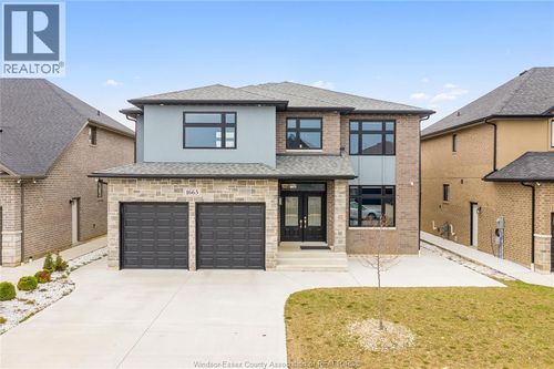 1665 Rockport St, Windsor, ON, N9G0B6 | Card Image