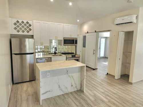 3-315 Sw 7th St, Fort Lauderdale, FL, 33315-3886 | Card Image