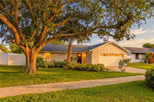 239 Myrtle Ct, Palm Harbor, FL, 34683-5605 | Card Image