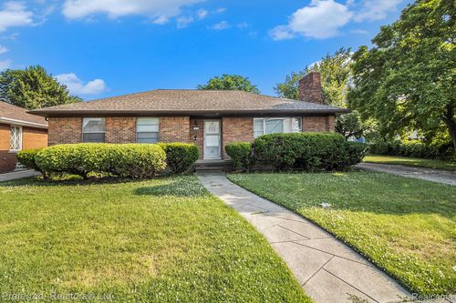 15298 Veronica Ave, Eastpointe, MI, 48021-3614 | Card Image