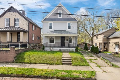 32 Penfield Ave, Akron, OH, 44310-2912 | Card Image