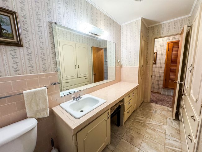 1001 N Avenue H, House other with 3 bedrooms, 3 bathrooms and null parking in Haskell TX | Image 24