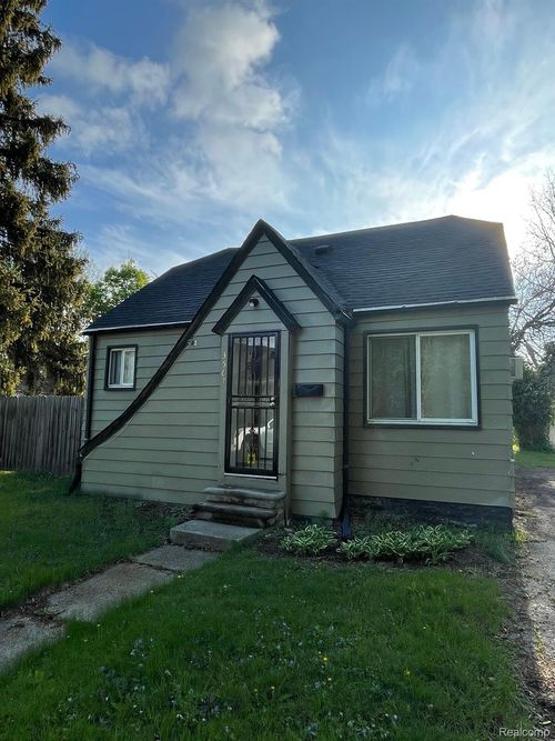3567 Spruce St, Inkster, MI, 48141-2919 | Card Image