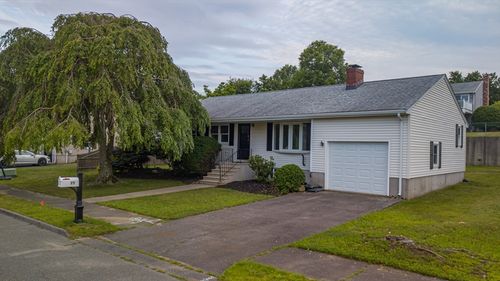 25 Diane Rd, Peabody, MA, 01960-5129 | Card Image