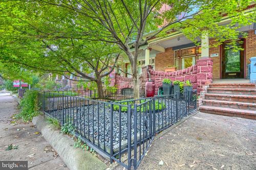 2710 N Calvert St, BALTIMORE, MD, 21218-4404 | Card Image