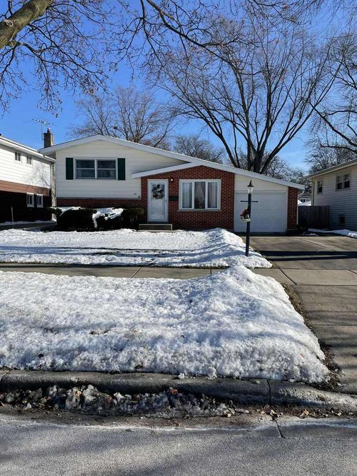 621 N Forest Ave, Mount Prospect, IL, 60056-2042 | Card Image
