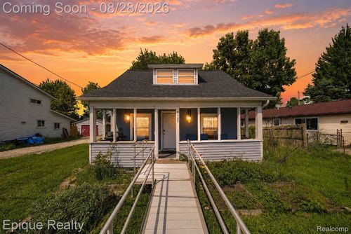 8480 Dixie Hwy, Ira, MI, 48023-2518 | Card Image