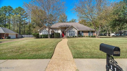 119 Bayberry Ln, Madison, MS, 39110-8924 | Card Image