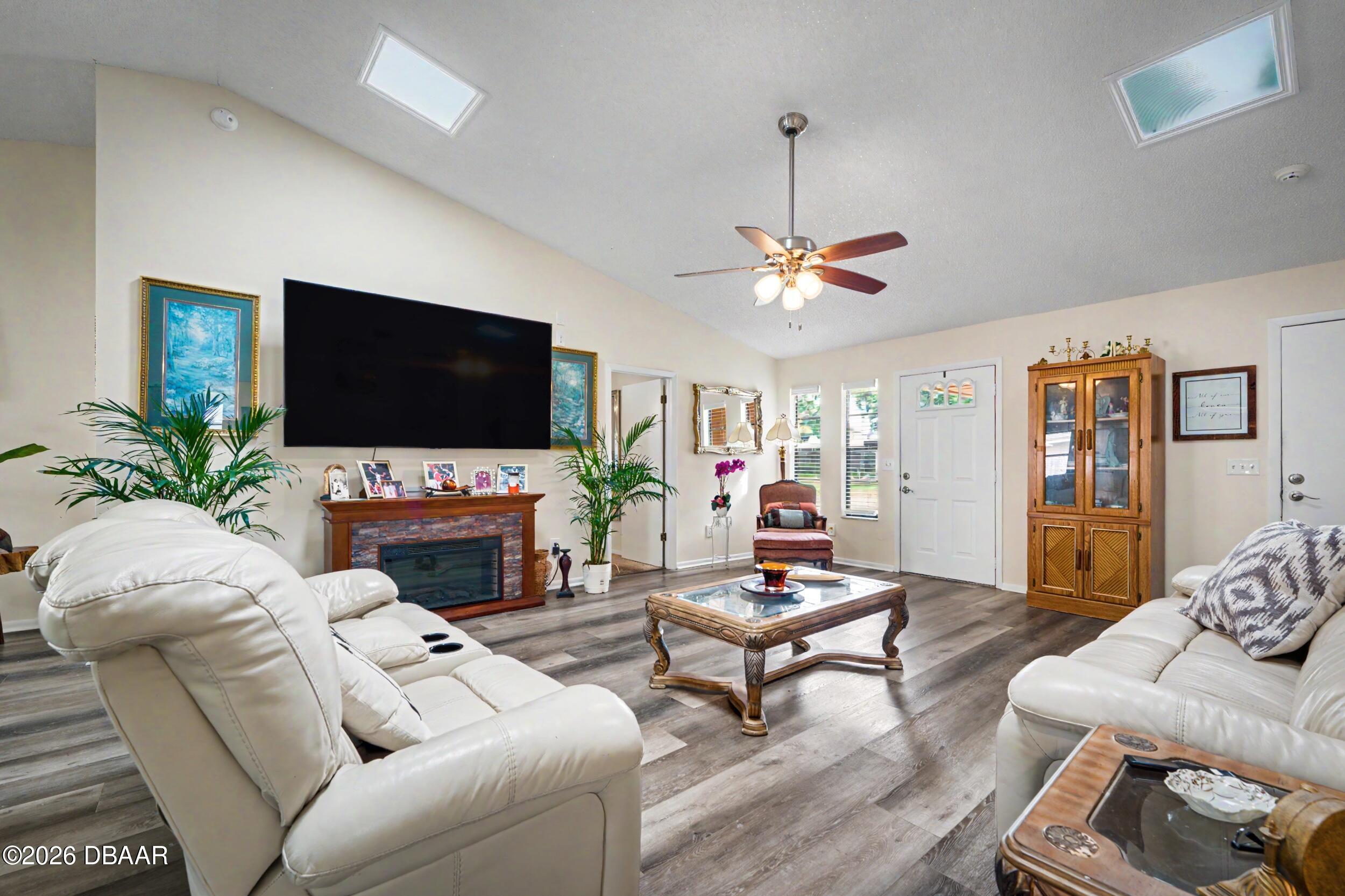 Residential in Daytona Beach 4