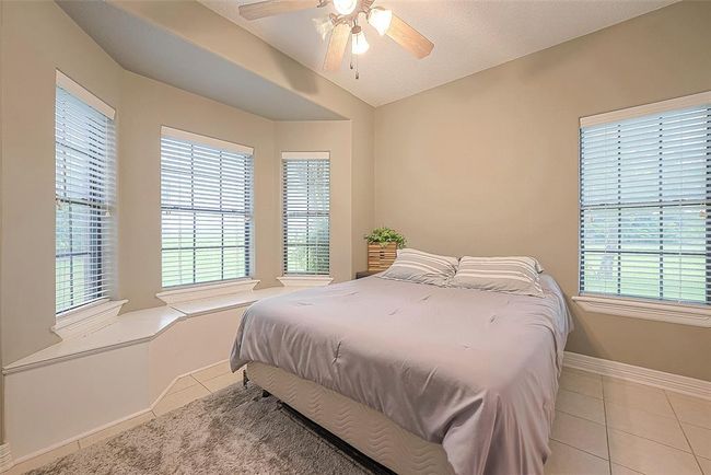 Guest Bedroom 1 | Image 21