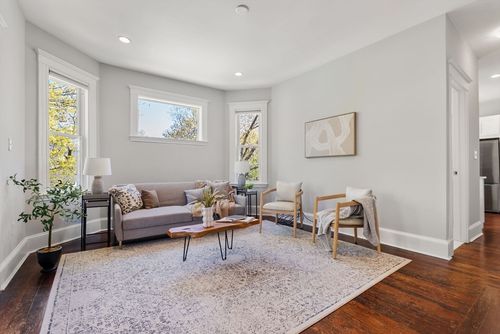 6-34 Catherine St, Boston, MA, 02131-2233 | Card Image