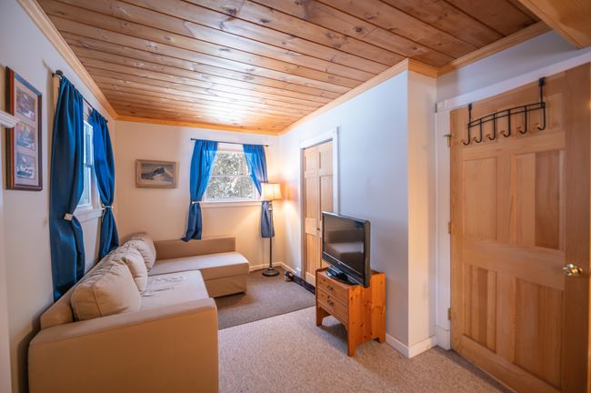48 Upper Highlands Loop, House other with 5 bedrooms, 2 bathrooms and null parking in West Dover VT | Image 15