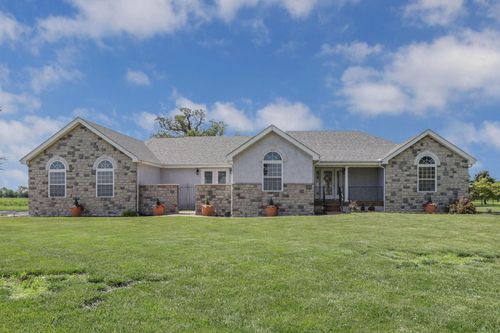 5860 Gregg Rd, West Jefferson, OH, 43162-9401 | Card Image
