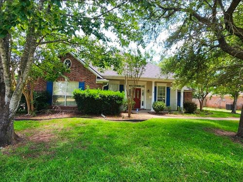 1712 Castlewood Dr, Bossier City, LA, 71111-5137 | Card Image