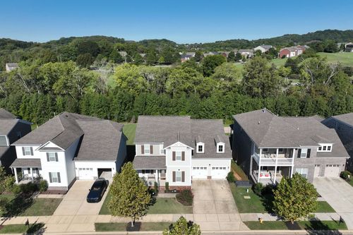 1038 Amelia Park Dr, Franklin, TN, 37067-2545 | Card Image