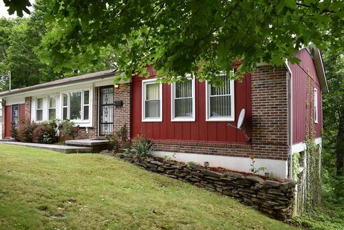 112 Spring Grove Ave, Bluefield, WV, 24701-4714 | Card Image