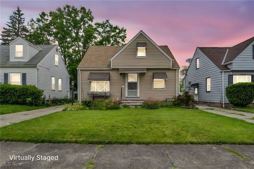 14901 Krems Ave, Maple Heights, OH, 44137-3617 | Card Image
