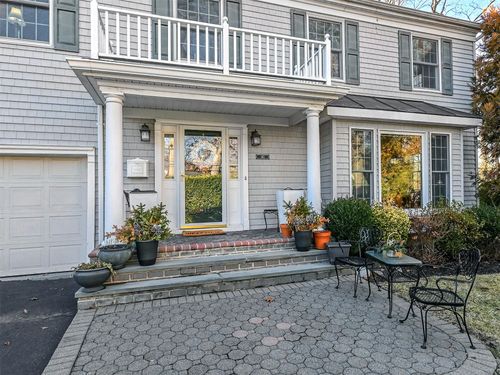 41 William St, Glen Head, NY, 11545-1043 | Card Image
