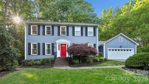 7058 Burlwood Rd, Charlotte, NC, 28211-6108 | Card Image