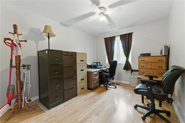 88 Foxborough Dr, Townhouse with 3 bedrooms, 2 bathrooms and 3 parking in Ancaster ON | Image 15