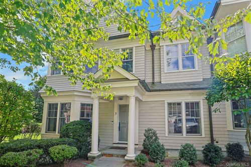 3 Cider Mill Cir, Armonk, NY, 10504-3302 | Card Image
