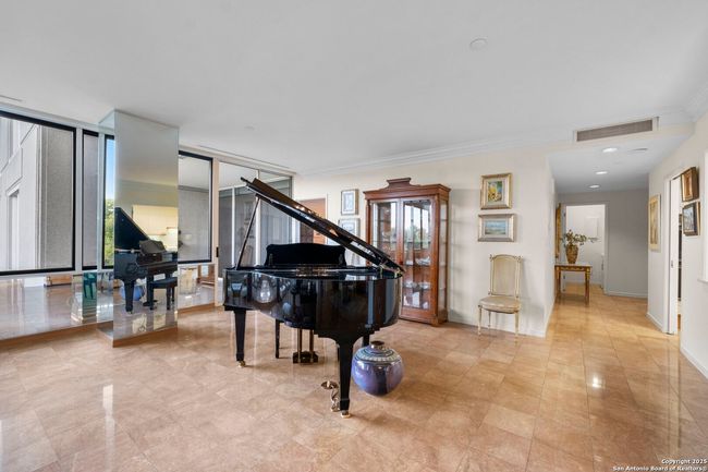 APT-304 - 200 Patterson Ave, Condo with 2 bedrooms, 3 bathrooms and null parking in San Antonio TX | Image 17